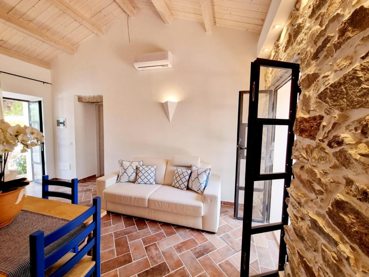 Stazzo San Teodoro La Quercia Piscina Condivisa 아파트 외부 사진